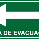 SEÑALAMIENTO DE RUTA DE EVACUACIÓN IZQUIERDA 20x30